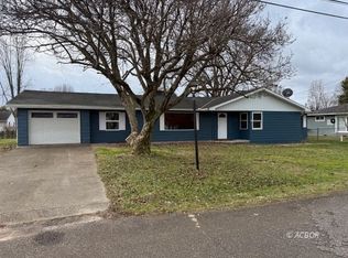 11 Mound St, The Plains, OH 45780