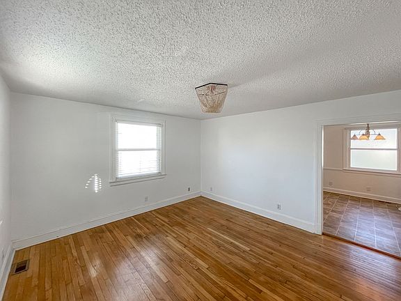 2nd image of 2418 Byron St