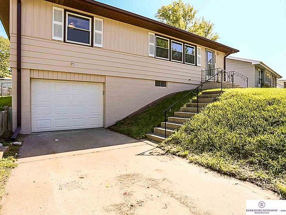 2nd image of 5553 N 61st Ave