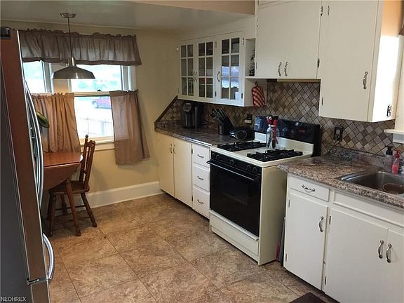 4th image of 603 E Broad St