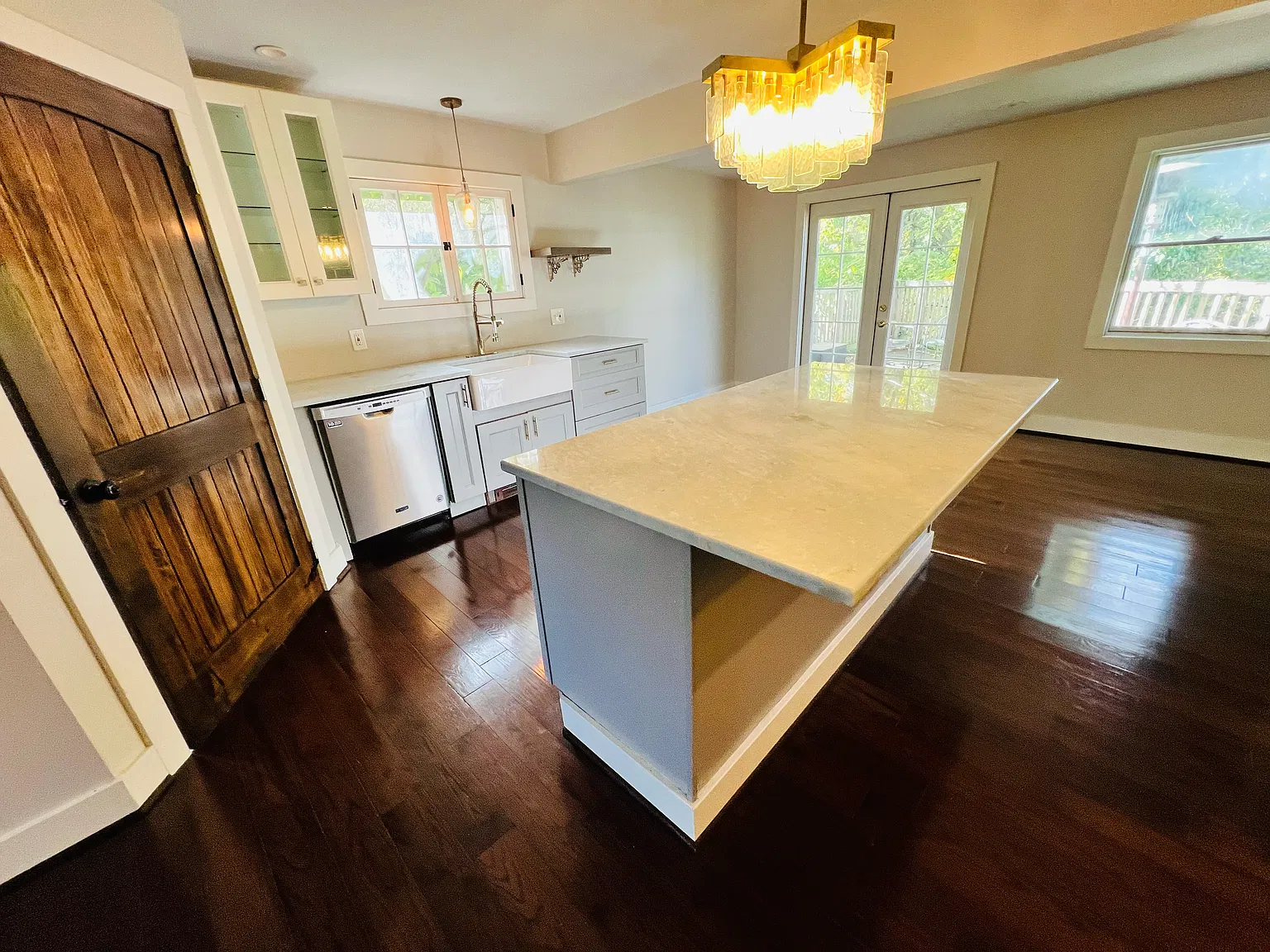 1 bed, 1000 sqft, $1,800 — Photo 3