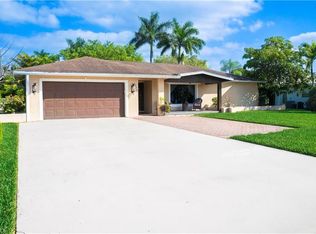 233 Baltusrol Dr, Naples, FL 34113