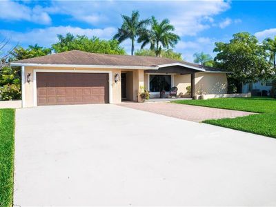 233 Baltusrol DR, Naples, FL, 34113