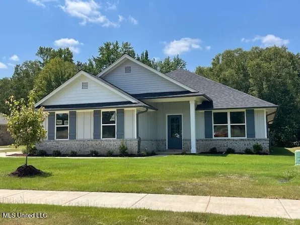 4269 Olivia Cir W, Olive Branch, MS 38654