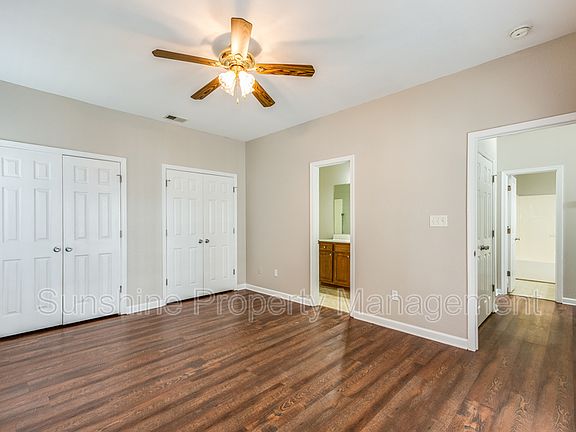 5th image of 425 Fountain Dr Unit 425