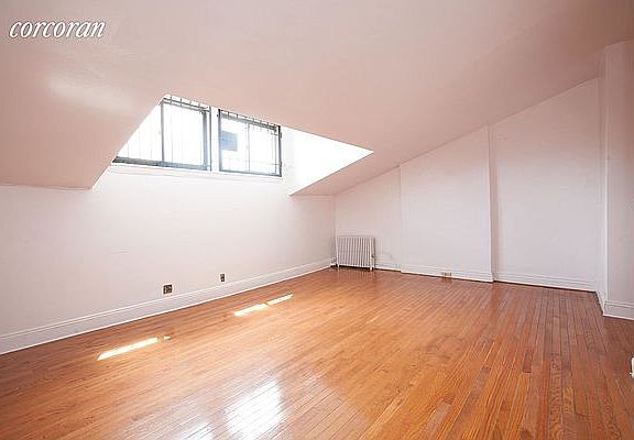 5th image of 17 Brevoort Pl #4