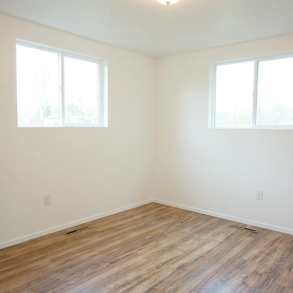 2 bed, 850 sqft, $1,275 — Photo 3