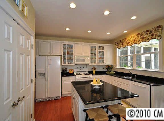 4th image of 9318 Brown Gelly Dr