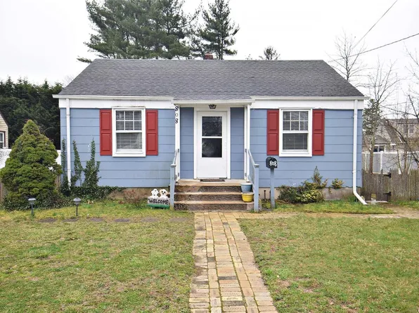 808 Montauk Hwy, Islip, NY 11751