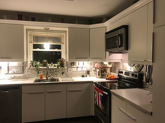4th image of 712 Cara Jane Dr
