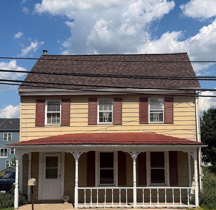 1st image of 106 N Main St