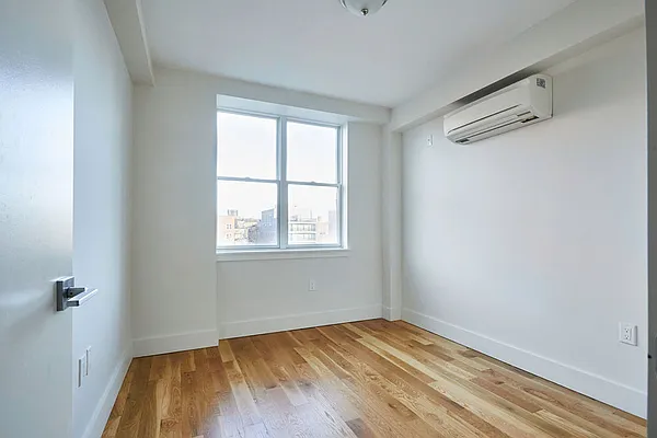 Rented by Lodger Corp | media 17