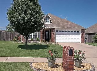 723 NE Shannon Dr, Bartlesville, OK 74006