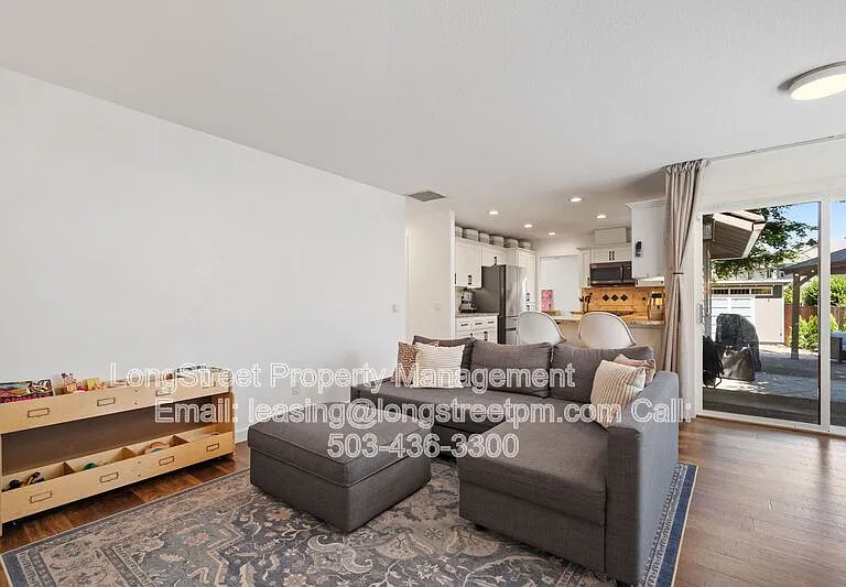 3144 NE 2nd Ct — Photo 15