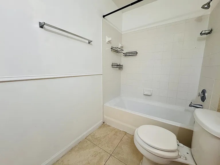 1068 N Benoist Farms Rd — Photo 20