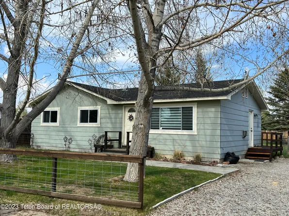 431 S Madison Ave, Pinedale, WY 82941