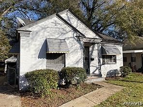 1st image of 15 Oak Forest Dr