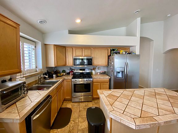 5th image of 2506 N 112th Ln