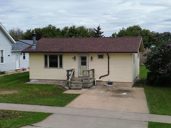 620 Main St, New Liberty, IA 52765