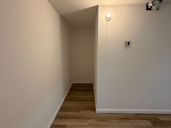 3rd image of 2224 Prince Of Wales Ct #2