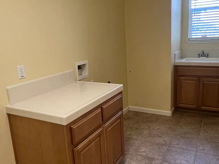 771 Cathedral Way — Photo 20