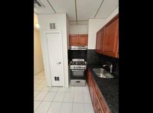 308 Maple Ave #1, Westbury, NY 11590