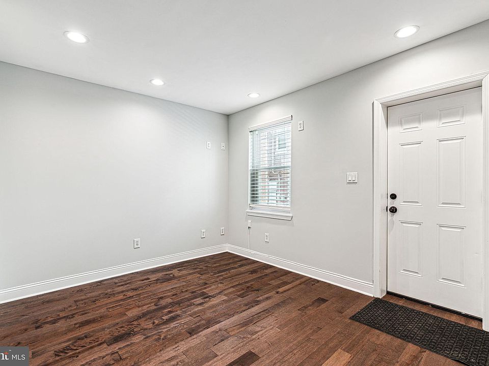 1st image of 1553 E Hewson St