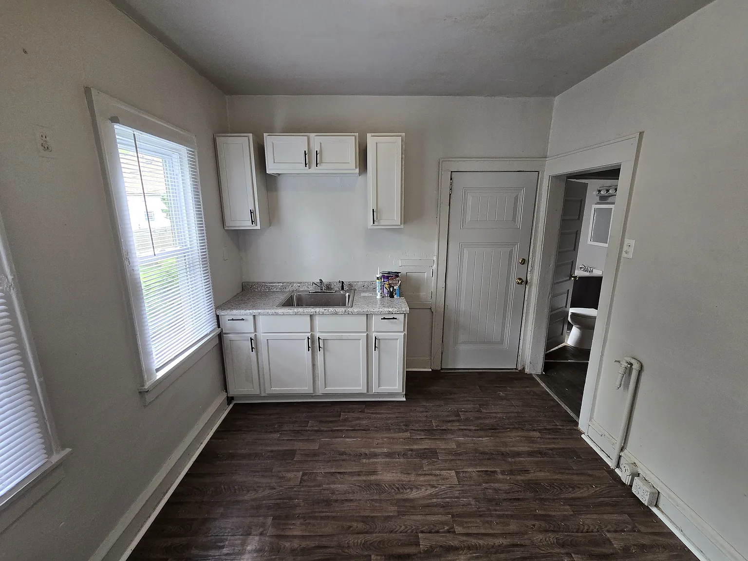 3 bed, $1,650 — Photo 3