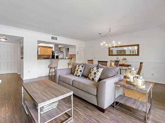 2nd image of 11863 Wimbledon Cir APT 433