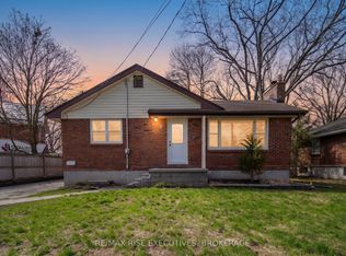 7 Benjamin St, Belleville, ON K8P 1P6