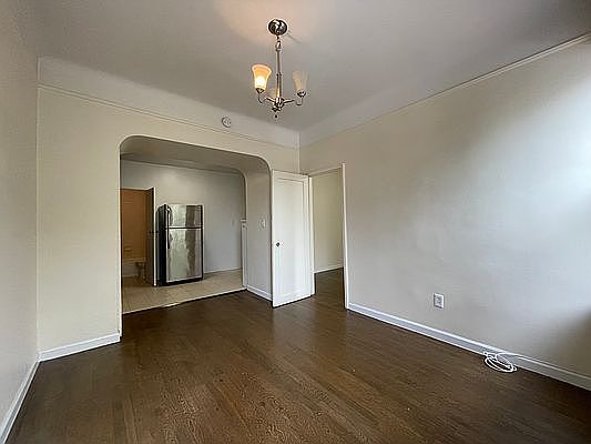 2nd image of 460 E 115th St #2F