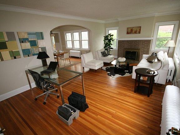 4th image of 1391 Sargent Ave