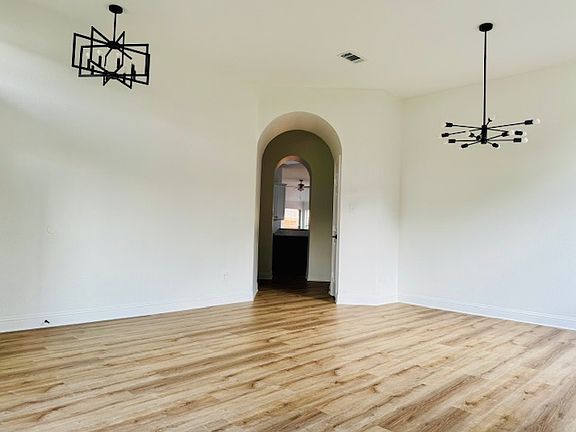 2nd image of 10613 Dry Creek Ln