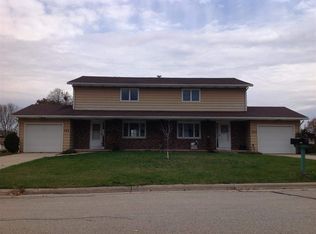 322-324 William Cir, Verona, WI 53593