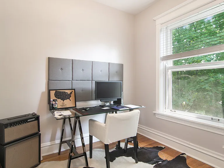 1052 N Leavitt St #2 — Photo 8