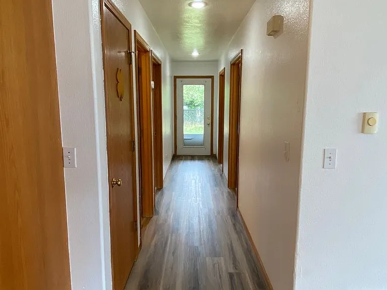2635 Lyon St SE — Photo 8