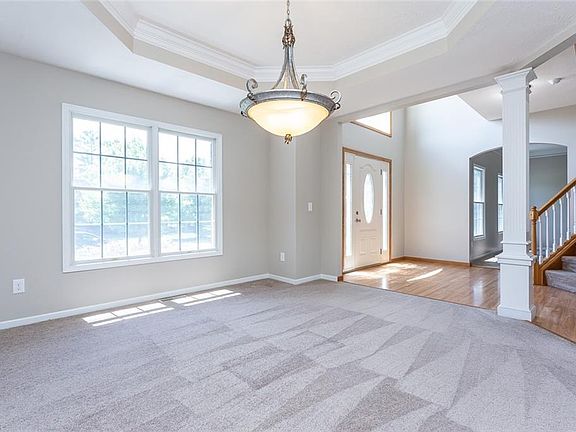 4th image of 21510 Greenfield Pl