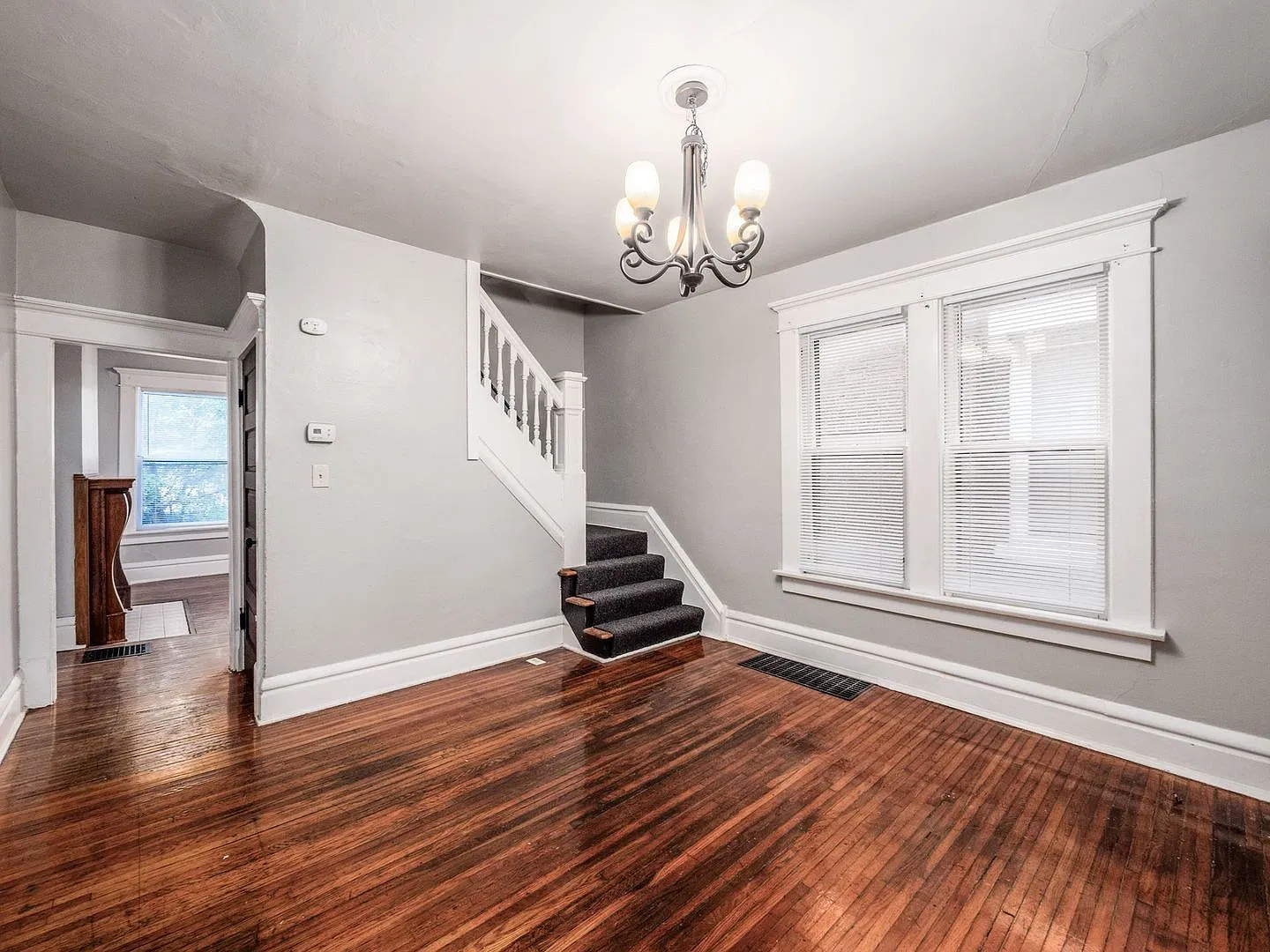 2 bed, 1.0 bath, $1,355 — Photo 4