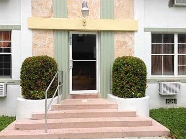4th image of 1614 Drexel Ave