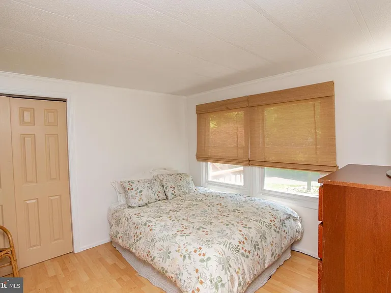 305 Tower Rd — Photo 3