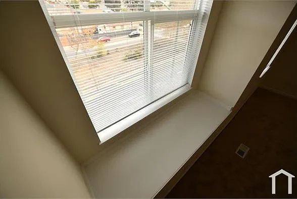 7517 Bancroft Ave — Photo 27