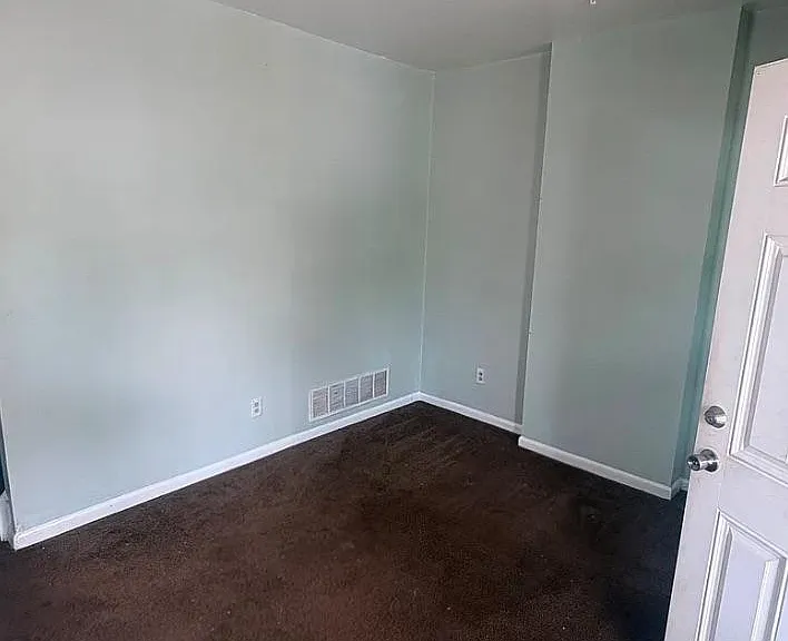 310 S 4th St #312 — Photo 2