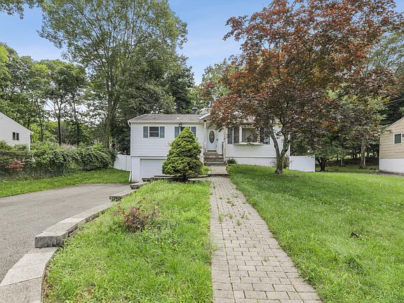 3rd image of 56 Duelk Ave