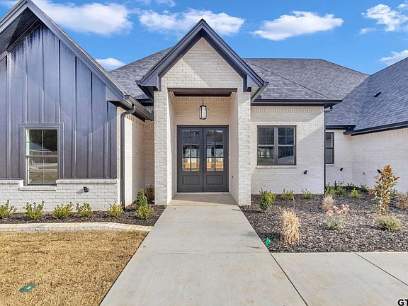 3rd image of 14674 Woodland Creek Dr
