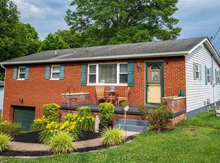 2001 Olive Ct, Milton, WV 25541