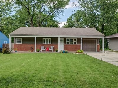 6514 W 83rd St, Overland Park, KS, 66204