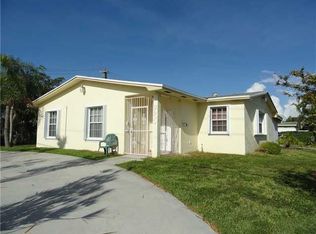 8900 SW 197th St, Cutler Bay, FL 33157