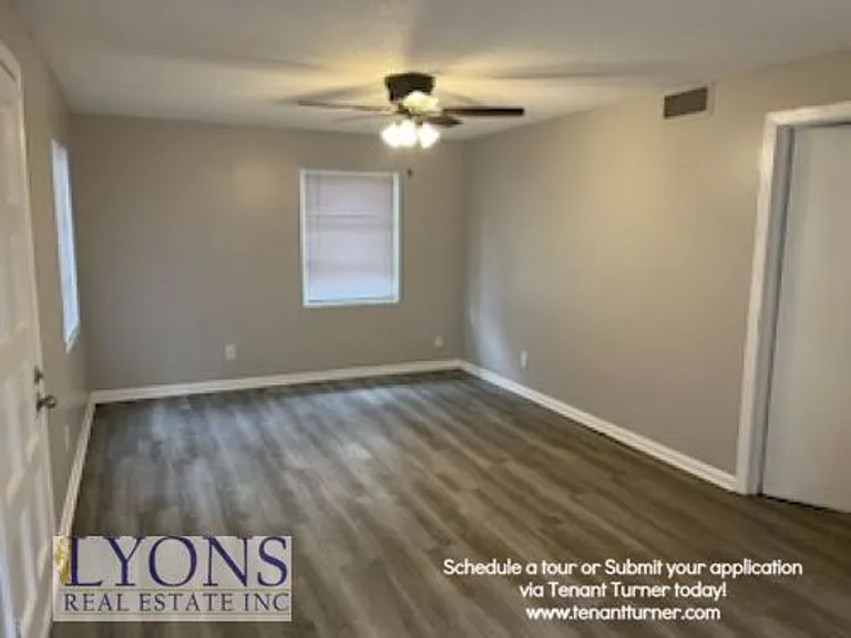 2310 Deborah Dr — Photo 5