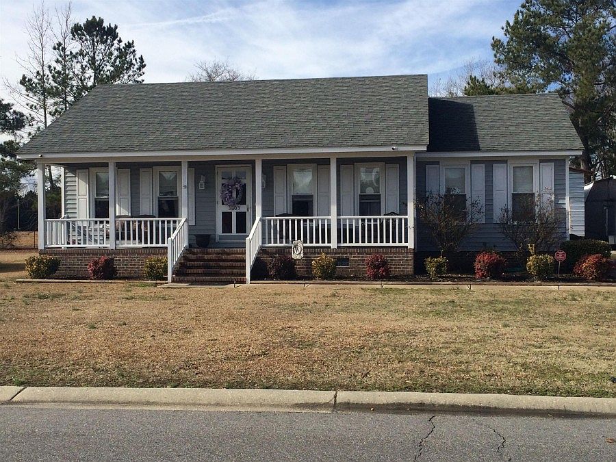1st image of 3603 Hillcrest Dr
