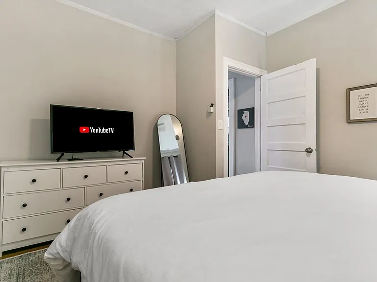 522 N Sheridan Rd #1 — Photo 16